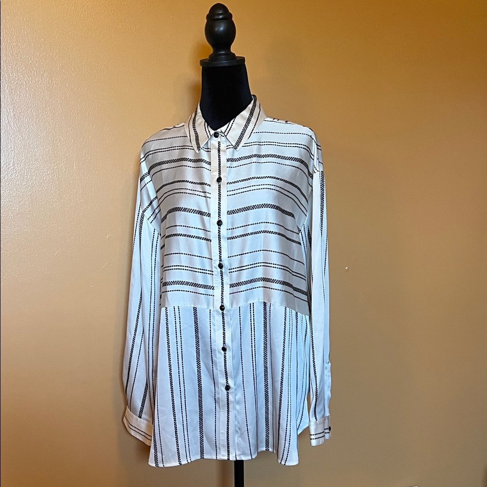 KARL LAGERFELD!!! Striped Button-Down Shirt - White with Black Stripes